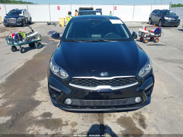 45270083 :رقم المزاد ، 3KPF24AD4ME366988 vin ، 2021 Kia Forte Lxs مزاد بيع
