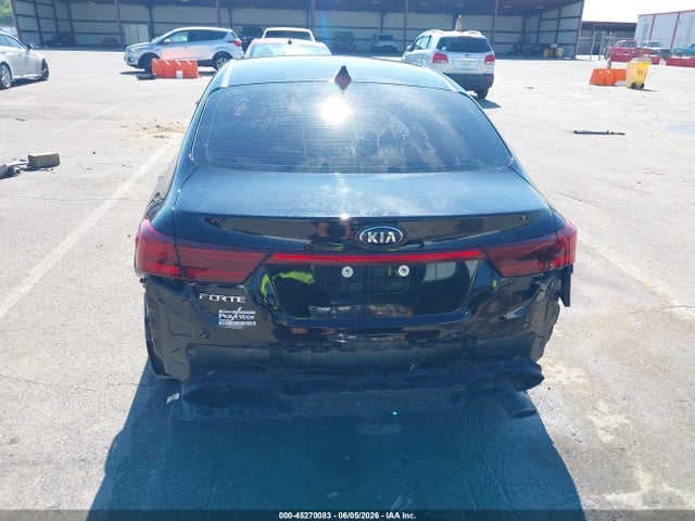 45270083 :رقم المزاد ، 3KPF24AD4ME366988 vin ، 2021 Kia Forte Lxs مزاد بيع