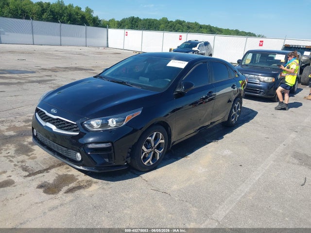 45270083 :رقم المزاد ، 3KPF24AD4ME366988 vin ، 2021 Kia Forte Lxs مزاد بيع