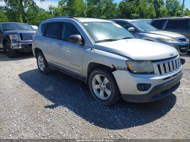 2011 Jeep Compass მანქანა იყიდება აუქციონზე, vin: 1J4NT1FBXBD142504, აუქციონის ნომერი: 45270140