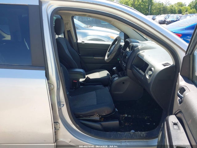 2011 Jeep Compass მანქანა იყიდება აუქციონზე, vin: 1J4NT1FBXBD142504, აუქციონის ნომერი: 45270140
