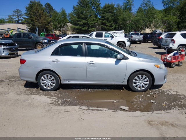 45270139 :رقم المزاد ، 2T1BU4EE5DC973573 vin ، 2013 Toyota Corolla Le مزاد بيع