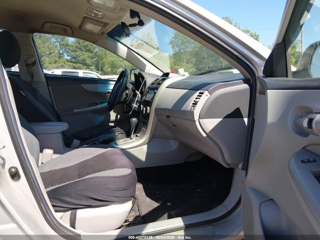 45270139 :رقم المزاد ، 2T1BU4EE5DC973573 vin ، 2013 Toyota Corolla Le مزاد بيع