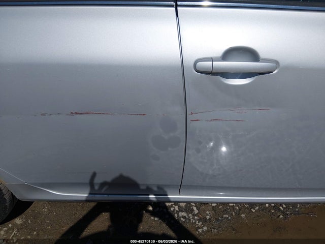 45270139 :رقم المزاد ، 2T1BU4EE5DC973573 vin ، 2013 Toyota Corolla Le مزاد بيع