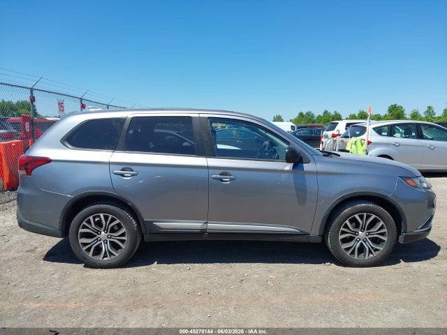 45270144 :رقم المزاد ، JA4AZ2A31HZ022007 vin ، 2017 Mitsubishi Outlander Es مزاد بيع