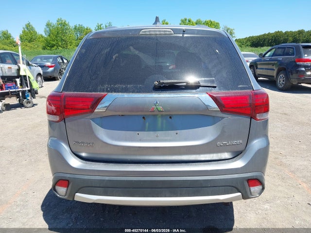 45270144 :رقم المزاد ، JA4AZ2A31HZ022007 vin ، 2017 Mitsubishi Outlander Es مزاد بيع