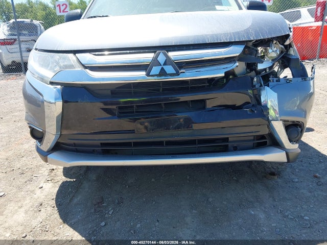 45270144 :رقم المزاد ، JA4AZ2A31HZ022007 vin ، 2017 Mitsubishi Outlander Es مزاد بيع