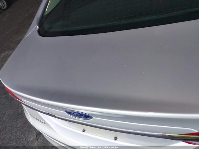 3FA6P0UUXJR258083 Ford Fusion Hybrid S