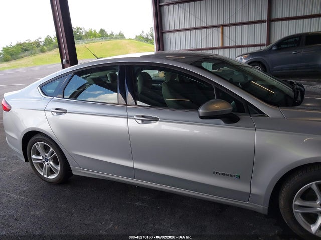 3FA6P0UUXJR258083 Ford Fusion Hybrid S