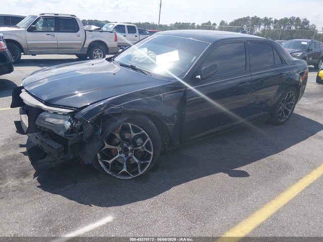 2015 Chrysler 300 300s მანქანა იყიდება აუქციონზე, vin: 2C3CCABG9FH867877, აუქციონის ნომერი: 45270172