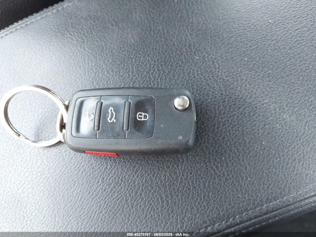 Продажа на аукционе авто 2017 Volkswagen Passat 1.8t R-line, vin: 1VWDT7A36HC013420, номер лота: 45270197