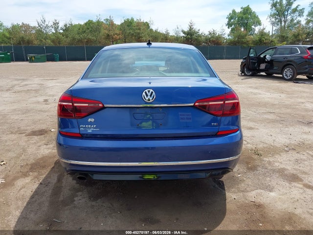 Продажа на аукционе авто 2017 Volkswagen Passat 1.8t R-line, vin: 1VWDT7A36HC013420, номер лота: 45270197