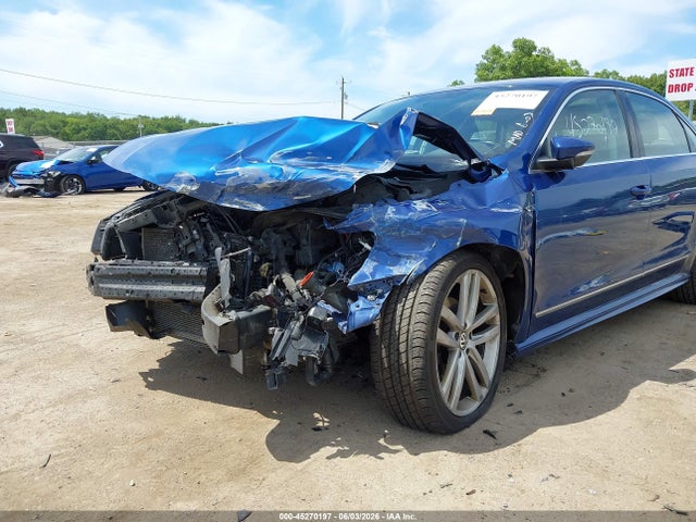 Продажа на аукционе авто 2017 Volkswagen Passat 1.8t R-line, vin: 1VWDT7A36HC013420, номер лота: 45270197