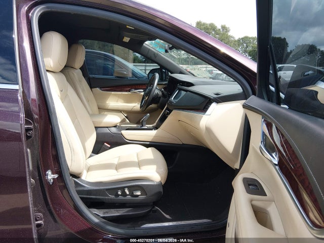 45270201 :رقم المزاد ، 1GYKNCRS2JZ112404 vin ، 2018 Cadillac Xt5 Luxury مزاد بيع