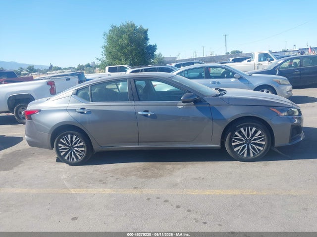 1N4BL4DW7PN365848 Nissan Altima Sv Intelligent Awd