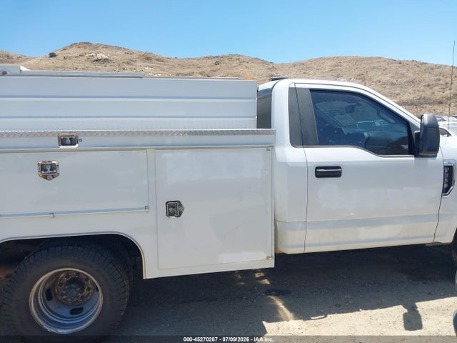 Ford F-350 Chassis Xl 2021 1FDRF3G64MEC67597 Image 13