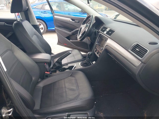 Aukcja sprzedaży 2015 Volkswagen Passat 1.8t Limited Edition, vin: 1VWAT7A38FC114846, numer aukcji: 45270297