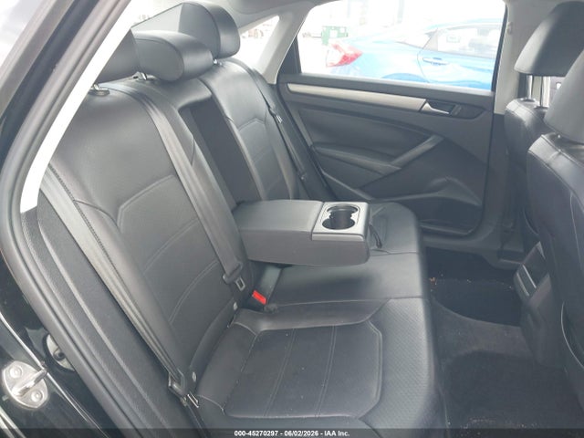 Aukcja sprzedaży 2015 Volkswagen Passat 1.8t Limited Edition, vin: 1VWAT7A38FC114846, numer aukcji: 45270297