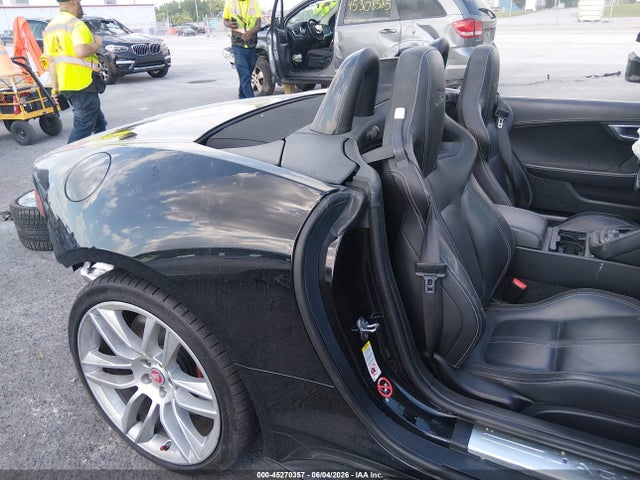 Aukcja sprzedaży 2016 Jaguar F-type R, vin: SAJWJ6HL2GMK28742, numer aukcji: 45270357