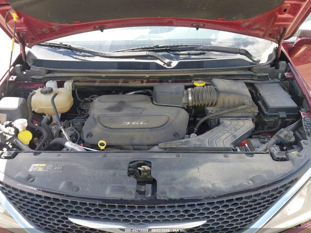 Продажа на аукционе авто 2017 Chrysler Pacifica Limited, vin: 2C4RC1GG1HR533726, номер лота: 45270359