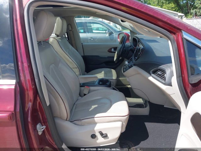 Продажа на аукционе авто 2017 Chrysler Pacifica Limited, vin: 2C4RC1GG1HR533726, номер лота: 45270359