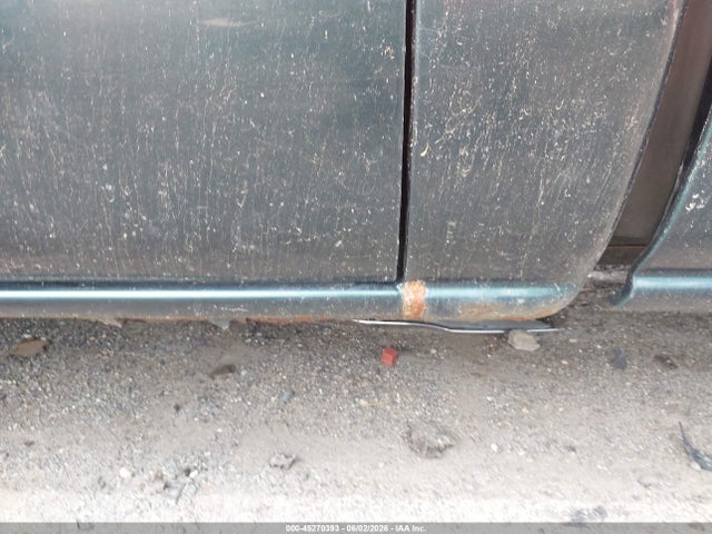 2001 Chevrolet Silverado 1500 მანქანა იყიდება აუქციონზე, vin: 1GCEC14W81Z274173, აუქციონის ნომერი: 45270393