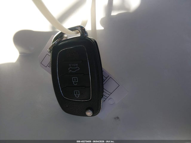 45270409 :رقم المزاد ، 5NPE24AF1KH741158 vin ، 2019 Hyundai Sonata Se مزاد بيع