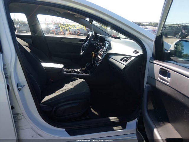 45270409 :رقم المزاد ، 5NPE24AF1KH741158 vin ، 2019 Hyundai Sonata Se مزاد بيع