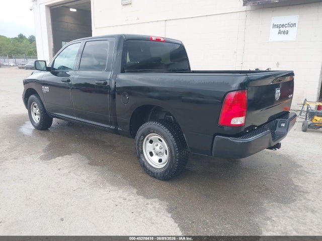 2022 Ram 1500 Classic Tradesman  4x4 5'7 Box მანქანა იყიდება აუქციონზე, vin: 3C6RR7KG4NG317922, აუქციონის ნომერი: 45270410