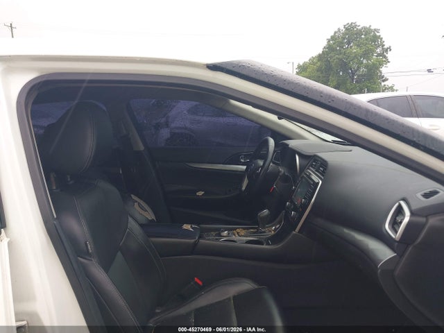 Aukcja sprzedaży 2017 Nissan Maxima 3.5 Sv, vin: 1N4AA6AP3HC413207, numer aukcji: 45270469