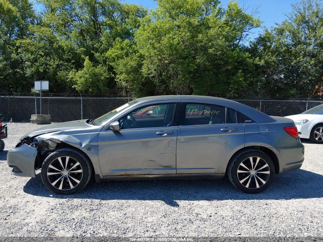 Продаж на аукціоні авто 2011 Chrysler 200 S, vin: 1C3BC8FG6BN613396, номер лоту: 45270475