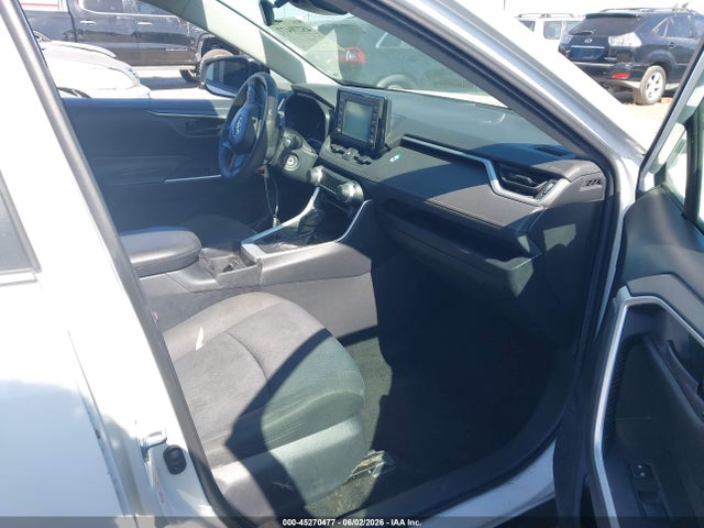 45270477 :رقم المزاد ، 2T3F1RFV8KW040257 vin ، 2019 Toyota Rav4 Le مزاد بيع
