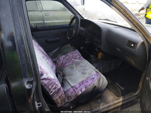 Aukcja sprzedaży 1990 Toyota Pickup 1/2 Ton Short Wheelbase, vin: JT4RN81R3L0042106, numer aukcji: 45270492