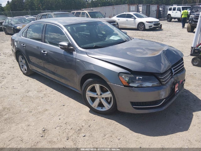 Auction sale of the 2014 Volkswagen Passat 1.8t Wolfsburg Edition, vin: 1VWAT7A38EC049270, lot number: 45270514