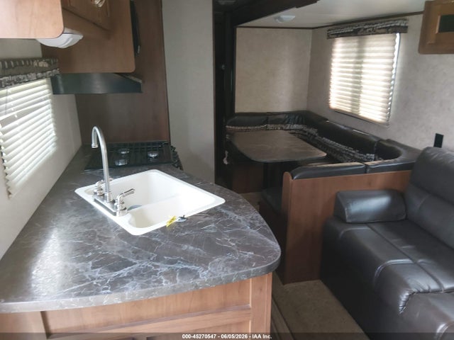 2017 Jayco Jayfl184bh მანქანა იყიდება აუქციონზე, vin: 1UJBJ0BS0H17M0352, აუქციონის ნომერი: 45270547
