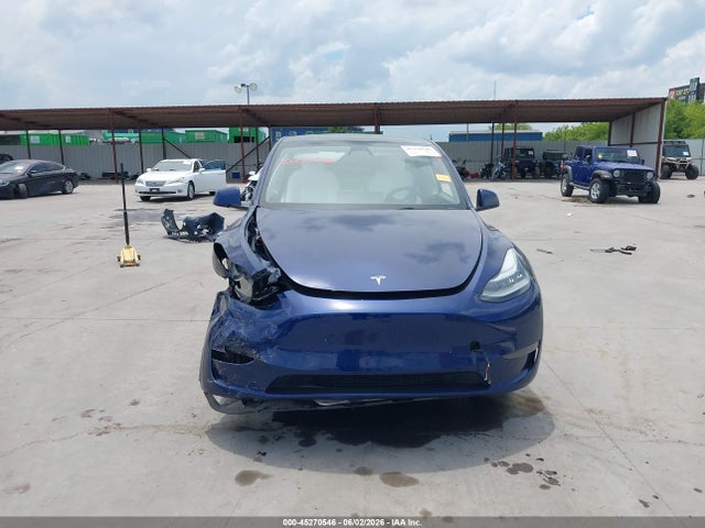 Продажа на аукционе авто 2023 Tesla Model Y Awd/long Range Dual Motor All-wheel Drive, vin: 7SAYGDEE2PA118296, номер лота: 45270546