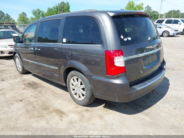 2015 Chrysler Town & Country Touring მანქანა იყიდება აუქციონზე, vin: 2C4RC1BG4FR525382, აუქციონის ნომერი: 45270554