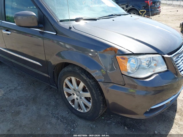 2015 Chrysler Town & Country Touring მანქანა იყიდება აუქციონზე, vin: 2C4RC1BG4FR525382, აუქციონის ნომერი: 45270554