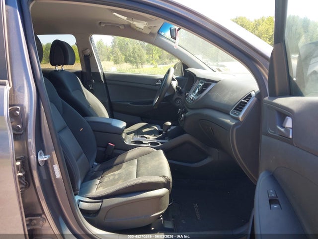 Продажа на аукционе авто 2016 Hyundai Tucson Se, vin: KM8J3CA4XGU196929, номер лота: 45270589