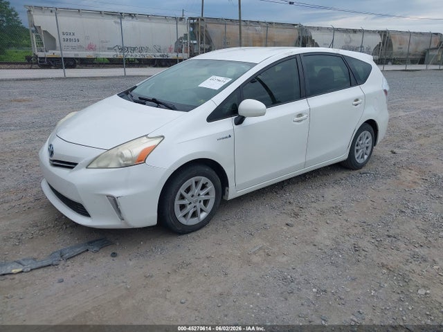 Продаж на аукціоні авто 2013 Toyota Prius V Two, vin: JTDZN3EUXD3289155, номер лоту: 45270614