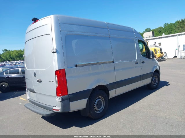 45270626 :رقم المزاد ، W1Y40BHY4MT078871 vin ، 2021 Mercedes-benz Sprinter 2500 Standard Roof I4 مزاد بيع