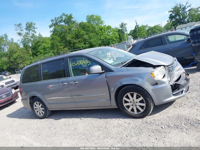 2014 Chrysler Town & Country Touring მანქანა იყიდება აუქციონზე, vin: 2C4RC1BG9ER158073, აუქციონის ნომერი: 45270655