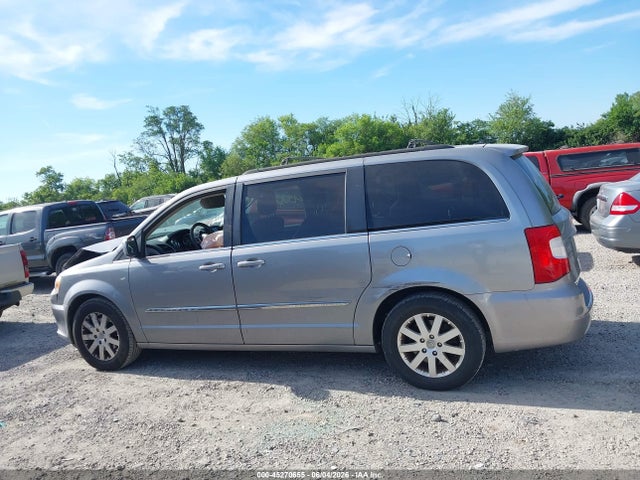2014 Chrysler Town & Country Touring მანქანა იყიდება აუქციონზე, vin: 2C4RC1BG9ER158073, აუქციონის ნომერი: 45270655