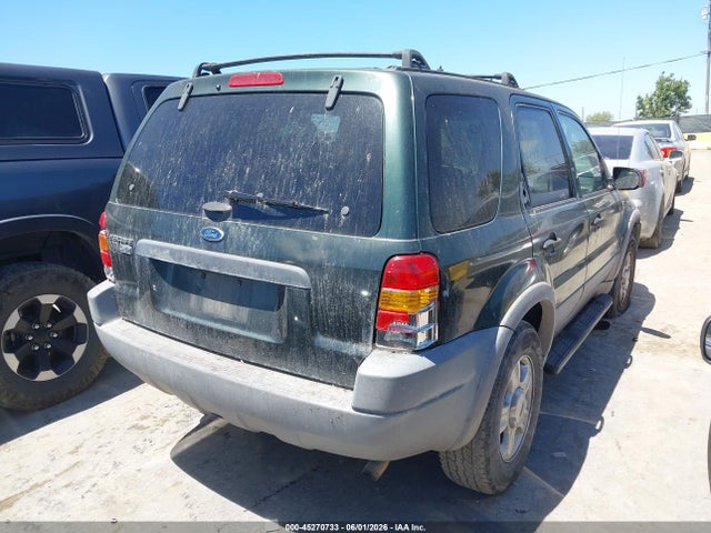 45270733 :رقم المزاد ، 1FMYU03172KD22682 vin ، 2002 Ford Escape Xlt مزاد بيع