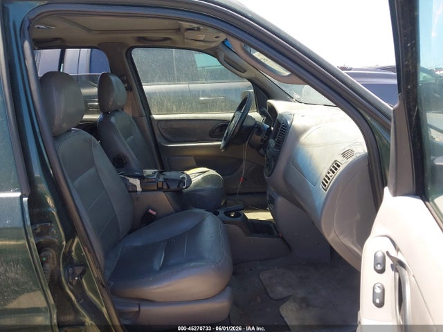 45270733 :رقم المزاد ، 1FMYU03172KD22682 vin ، 2002 Ford Escape Xlt مزاد بيع