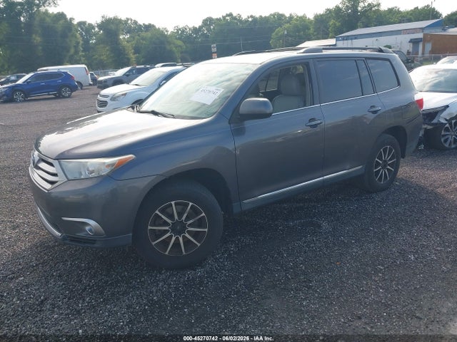 Продажа на аукционе авто 2013 Toyota Highlander Se V6, vin: 5TDZK3EH4DS104172, номер лота: 45270742