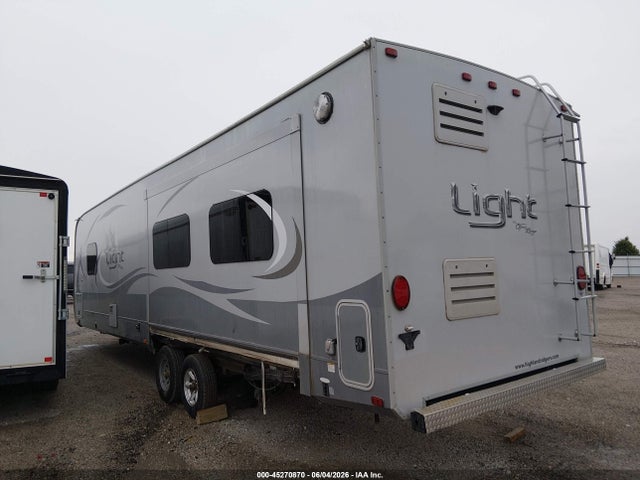 Open Range Rv Light 2015 58TTX3621F2018776 Image 3