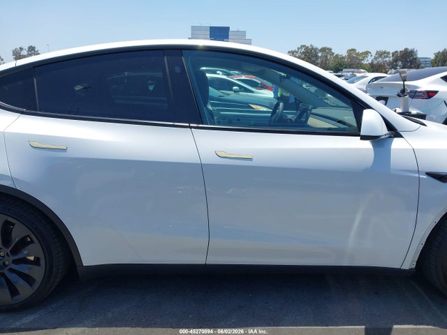 2023 Tesla Model Y Performance Dual Motor All-wheel Drive მანქანა იყიდება აუქციონზე, vin: 7SAYGDEFXPF889701, აუქციონის ნომერი: 45270894