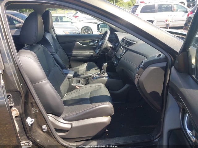 45270905 :رقم المزاد ، JN8AT2MV3HW262024 vin ، 2017 Nissan Rogue Sl مزاد بيع