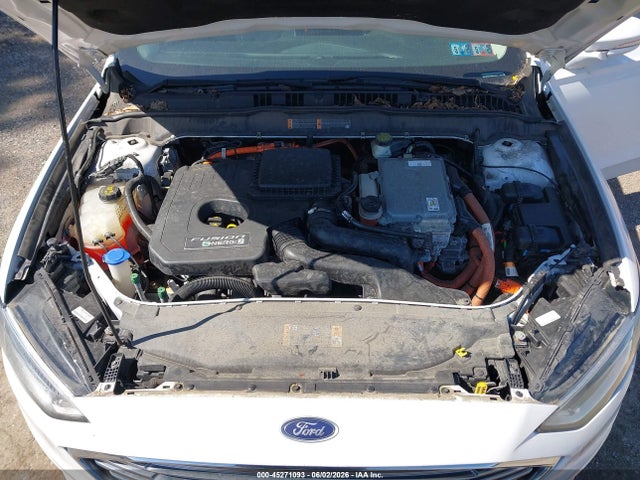 3FA6P0SU6HR226017 Ford Fusion Energi Titanium
